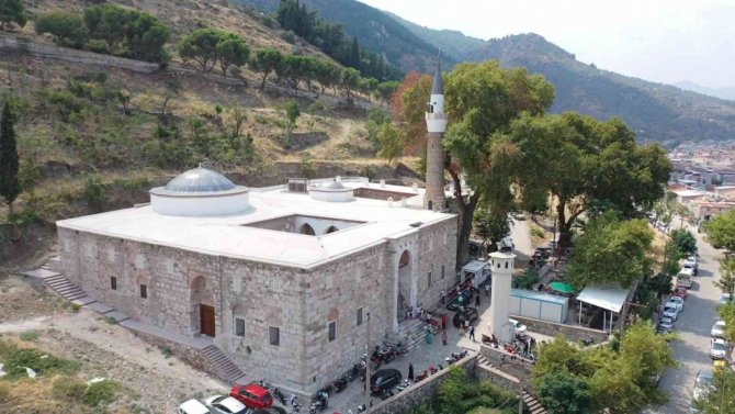 Manisalıların 4 Yıllık Hasreti Kılınan Cuma Namazıyla Son Buldu