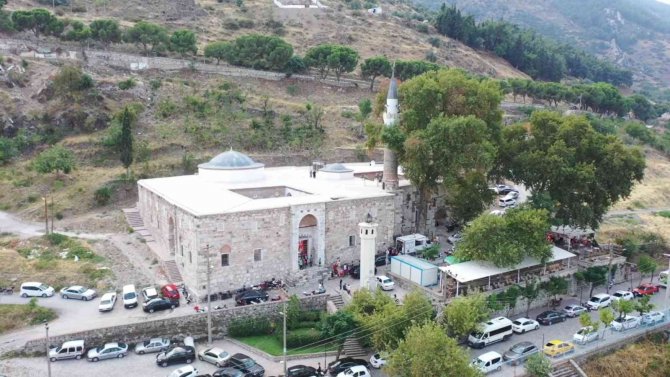 Manisalıların 4 Yıllık Hasreti Kılınan Cuma Namazıyla Son Buldu