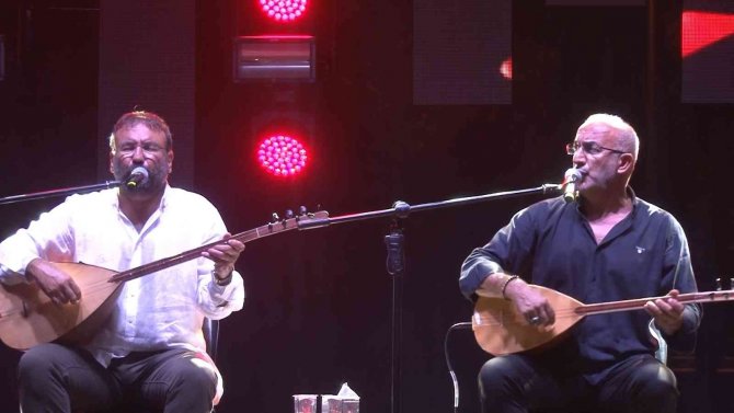 Kartal’da Dünya Barış Günü’nde Türkü Şöleni