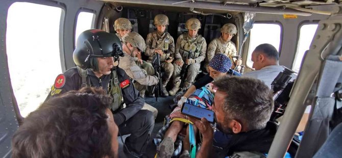 Siirt’te Yaban Domuzlarının Saldırısına Uğrayan Çoban Askeri Helikopterle Kurtarıldı