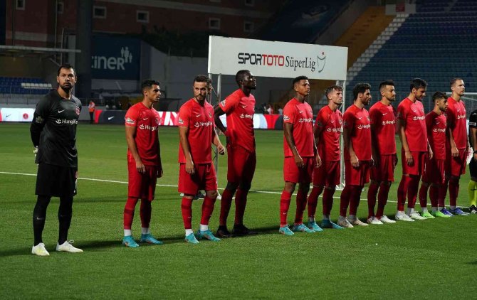 Spor Toto Süper Lig: Ümraniyespor: 0 - Trabzonspor: 0 (Maç Devam Ediyor)