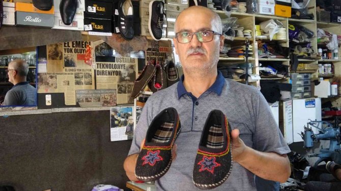 Van Kültürünün Asırlık Ayakkabısı Günümüze Uyarlandı