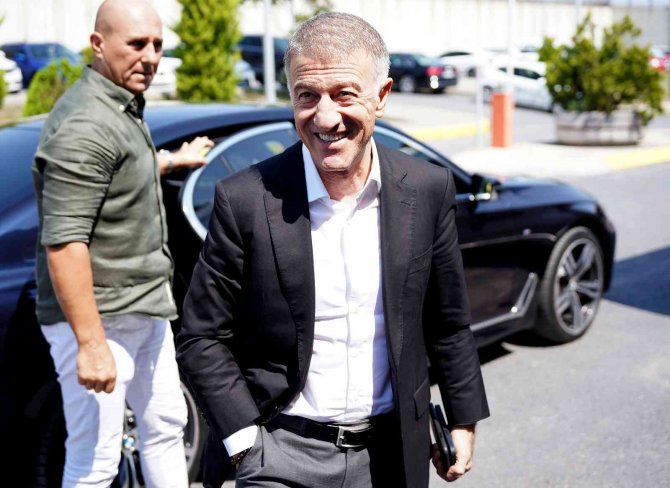 Yusuf Yazıcı, Trabzonspor İçin İ̇stanbul’a Geldi