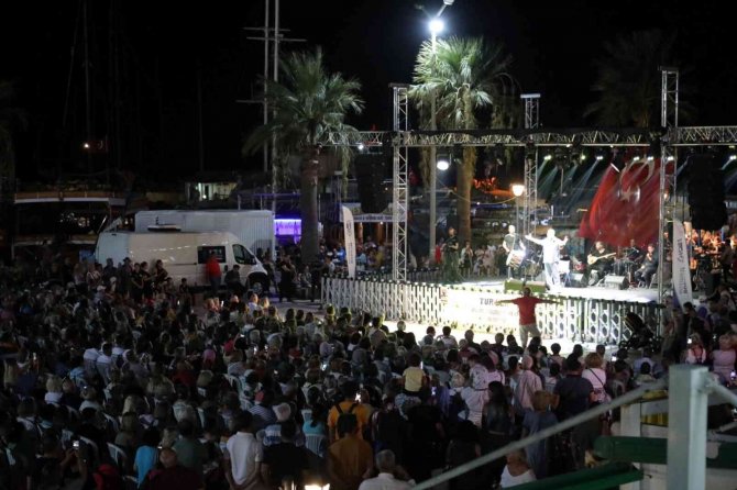 Turgutreis’te Dünya Barış Günü Konseri