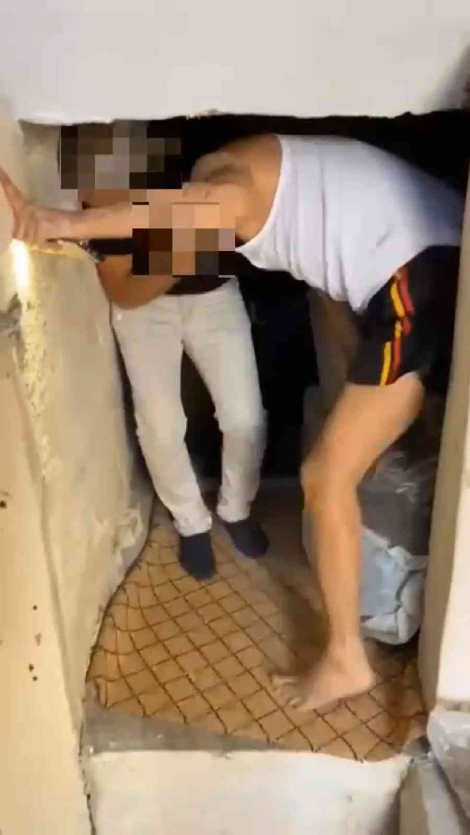 12 Yıl 8 Ay Hapis Cezasıyla Aranan Şahıs Gizli Bölmede Yakalandı