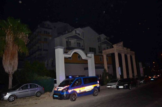 Antalya’da 4 Yıldızlı Otelde, Müşterilerin Borçtan Dolayı Kesilen Elektrik Kesintisi Tepkisi