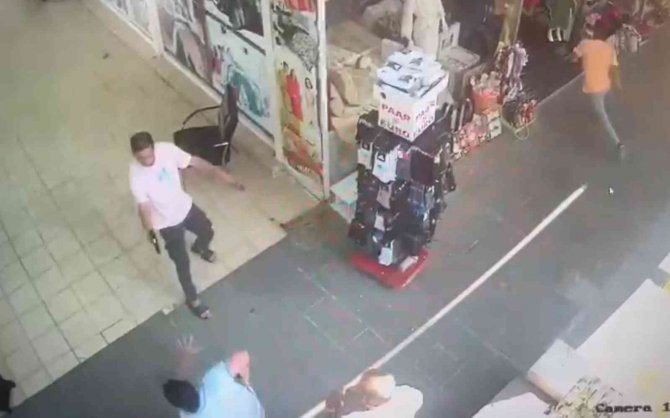 İ̇şyeri Anlaşmazlığı Kavgasında Karşılıklı Silahlar Konuştu: 2 Yaralı