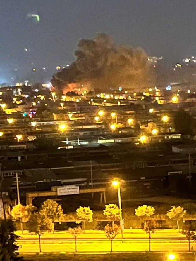 Bursa’da Kalıp Fabrikasında Korkutan Yangın