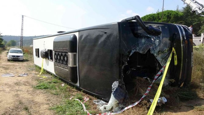 Çanakkale’de Tur Otobüsü Devrildi: 1 Ölü, 54 Yaralı