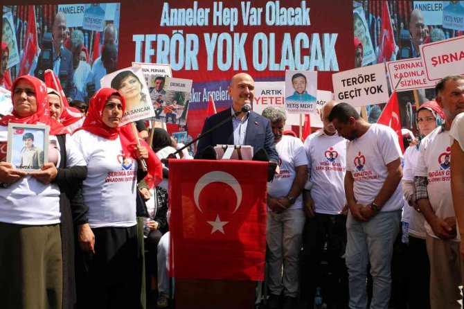 4 Yıldır Evlat Nöbetinde Olan Aileler Vatandaşa Kepenk Kapatan Hdp’nin Kepengini Kapattı