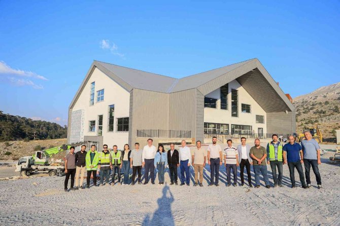 Ege’nin Kayak Merkezine 5 Yıldızlı Tesis