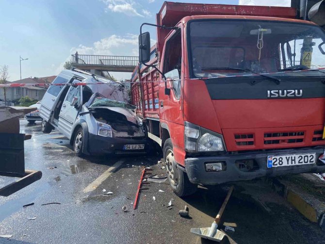 Büyükçekmece’de Feci Kaza:1 Ölü, 1 Yaralı