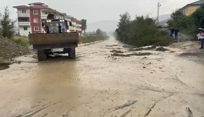Bartın’da Yağış Sonrası Sel Meydana Geldi