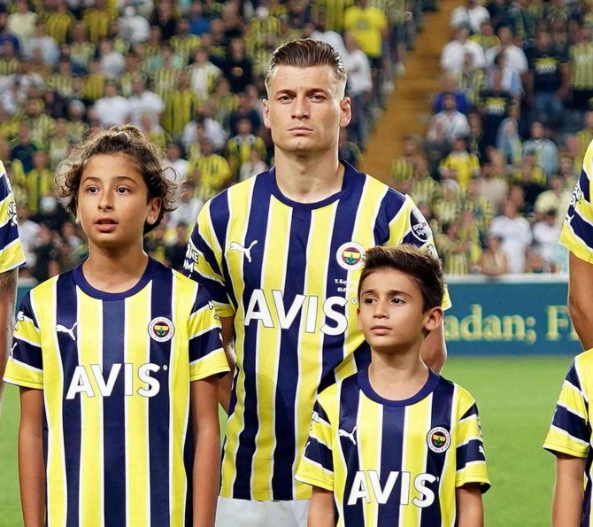 Alioski, Kayserispor Maçında 11’de