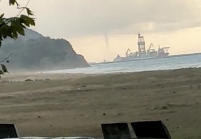 Filyos Sahilinde Hortum Çıktı