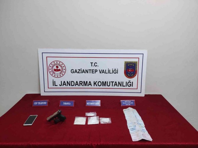 Gaziantep’te Uyuşturucu Ve Tarihi Eser Kaçakçılığı Operasyonu: 2 Gözaltı