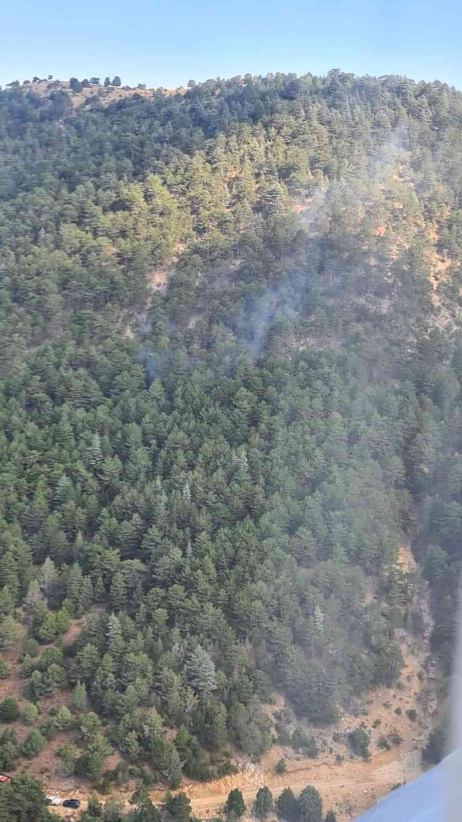 Isparta Senirkent’te Çıkan Orman Yangını Kontrol Altına Alındı
