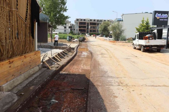 İ̇shakpaşa Caddesi’nde 650 Ton Asfalt Kullanılacak