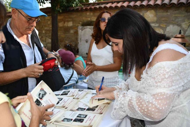 Sökeli Genç Yazar Dülger’den İmza Günü