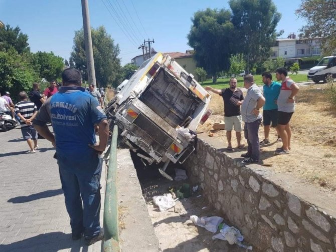 Marmaris’te Çöp Kamyonu Kaza Yaptı: 3 Yaralı