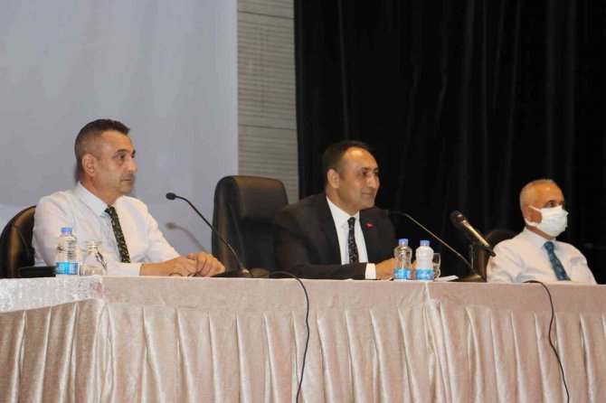 Toroslar Belediyesinden, Üniversite Öğrencilerine Eğitim Yardımı