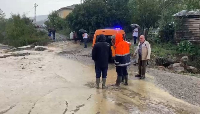 Bartın’da Yağış Sonrası Sel Meydana Geldi
