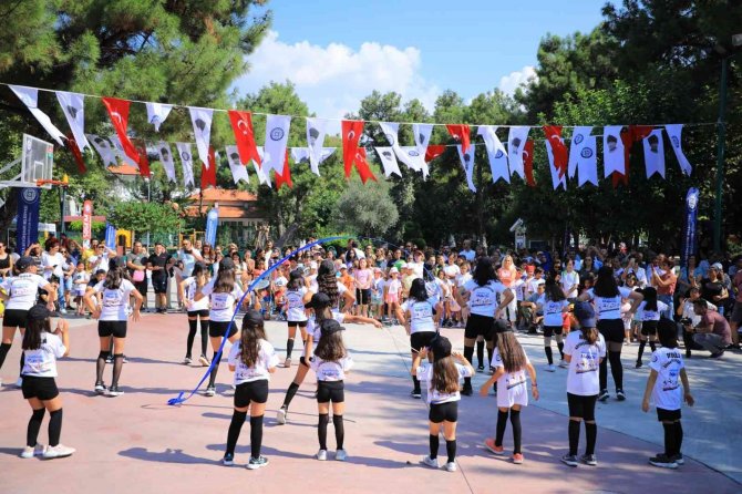 Büyükşehir Yaz Spor Kursları Sona Erdi