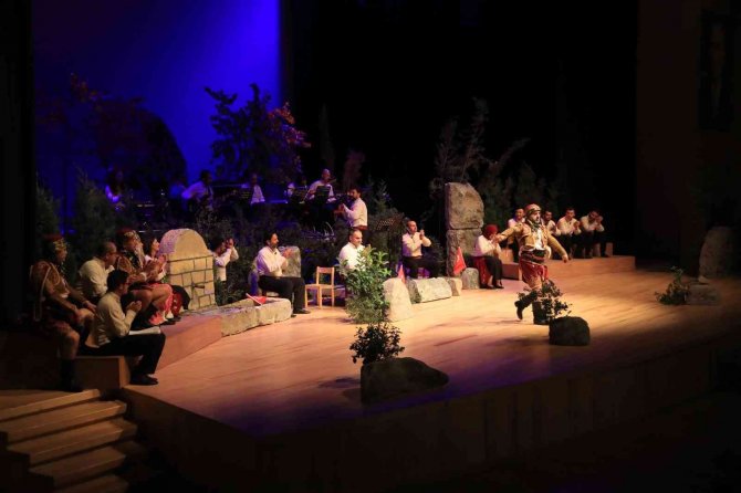 Pamukkale Belediyesi Çalışanlarından Anlamlı Gösteri