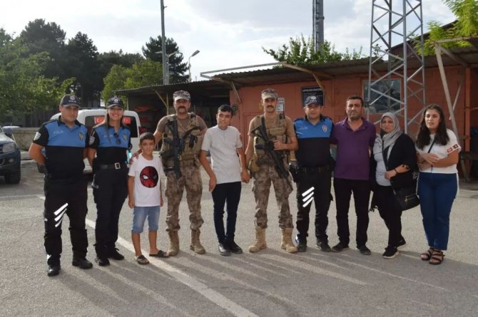 Polislerden Can’a Sürpriz