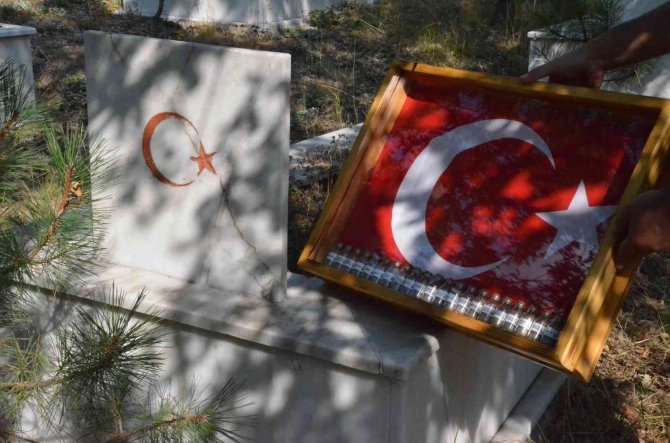 Sakarya Eskikışla Şehitliği’nden Emet Cevizdere Şehitliği’ne Toprak Getirildi