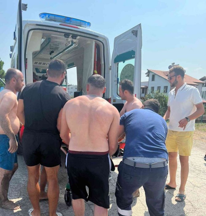 Samsun’da Denize Giren Şahıs Boğulma Tehlikesi Geçirdi