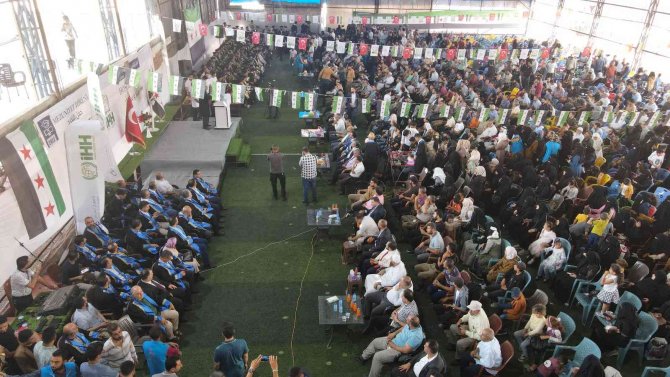 Şam Üniversitesi’nde Mezuniyet Sevinci