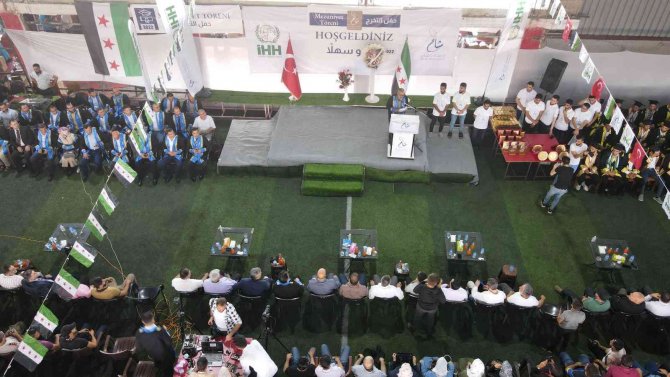 Şam Üniversitesi’nde Mezuniyet Sevinci