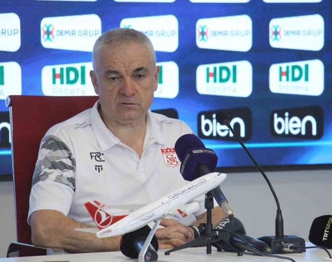 Rıza Çalımbay: “Takımım Toparlanacak”