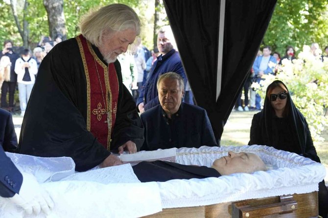 Sscb’nin Son Lideri Gorbaçov, Moskova’da Toprağa Verildi