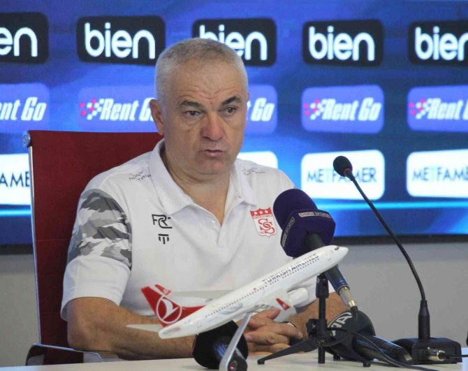 Rıza Çalımbay: “Takımım Toparlanacak”