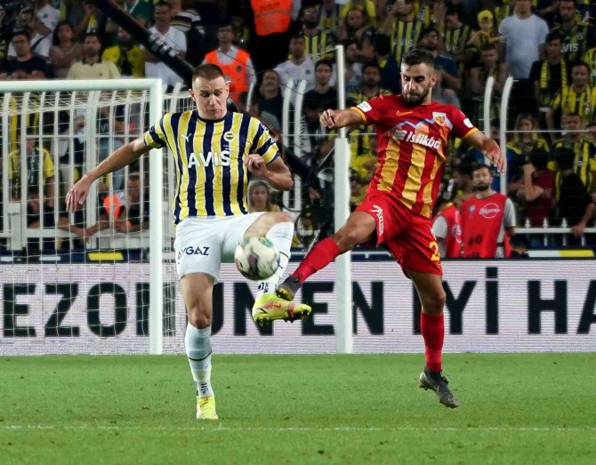 Spor Toto Süper Lig: Fenerbahçe: 1 - Kayserispor: 0 (İ̇lk Yarı)