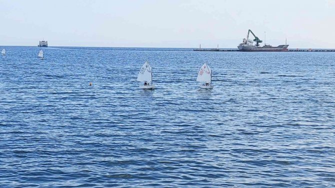 Marmara Denizi’nde Uluslararası Yelken Yarışları 2. Gününde