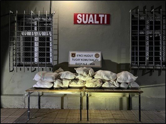 Van Ve Hakkari’de 342 Kilo Uyuşturucu İle 100 Av Tüfeği Ele Geçirildi