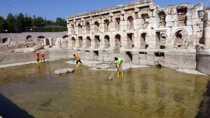 Yozgat’ta 2 Bin Yıllık Tarihi Roma Hamamı’nın Tanıtımına Destek Verdiler