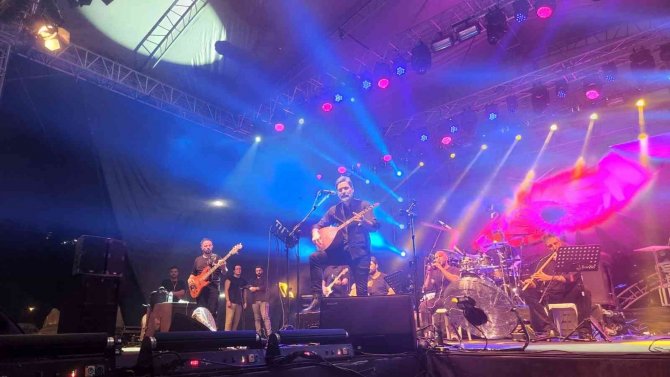 Samsun’da Zara Ve Uğur Işılak Konserleri