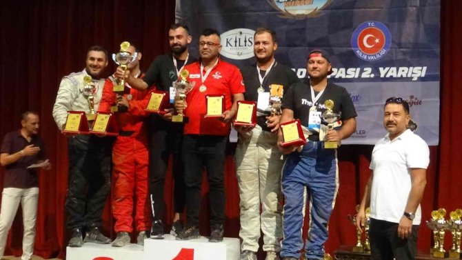 2022 Akdeniz Off-road Kupası 2. Ayağında Dereceye Girenlere Kupa Ve Madalyaları Verildi
