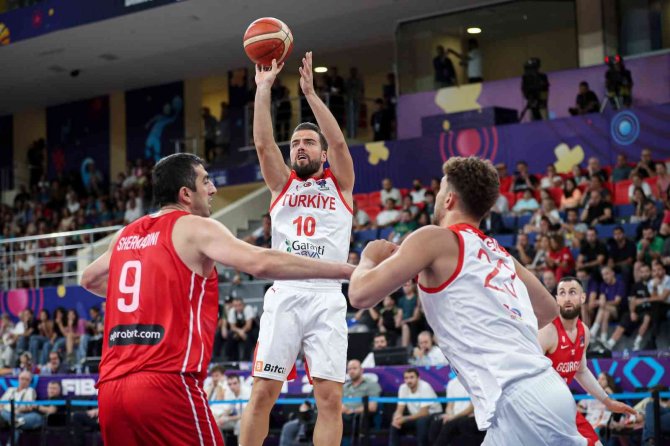 A Milli Erkek Basketbol Takımı, İki Uzatmaya Giden Maçta Gürcistan’a Yenildi