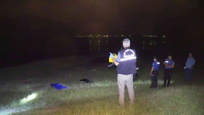 Serinlemek İçin Gölete Giren 2 Kardeş Boğuldu