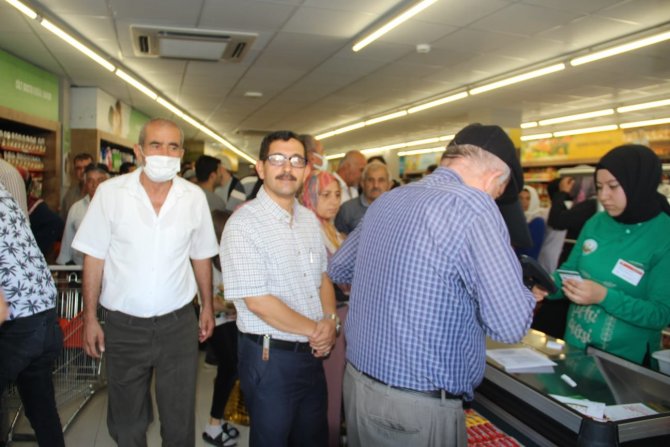 Şuhut’ta Tarım Kredi Kooperatif Marketi Açıldı