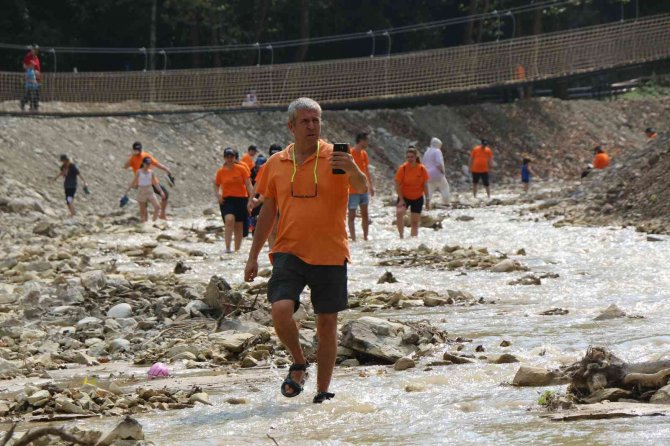 İ̇lçe Turizmine Katkı Sağlayan Şeker Kanyonu Sel Sonrası İlk Misafirlerini Ağırladı