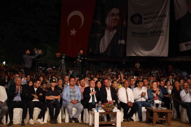 Başkan Böcek 55. Ormana Üzüm Festivali’ne Katıldı