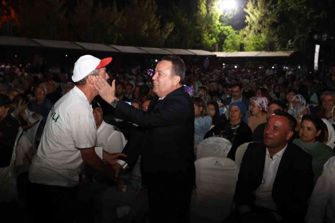 Başkan Böcek 55. Ormana Üzüm Festivali’ne Katıldı