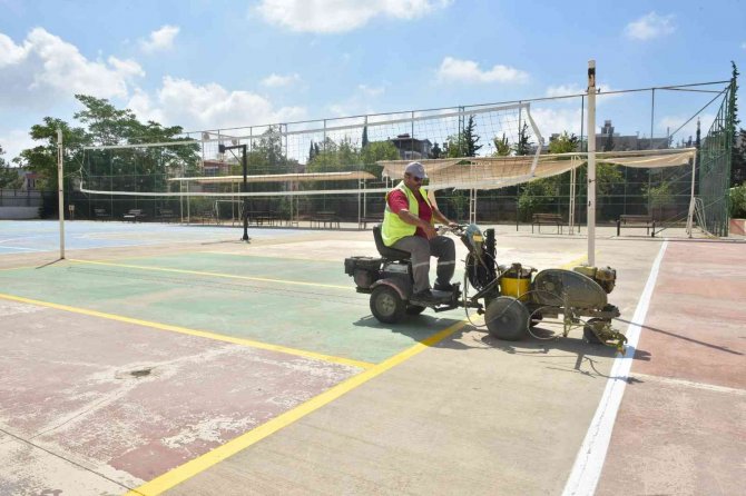 Kepez’in Okul Bahçeleri Renkleniyor