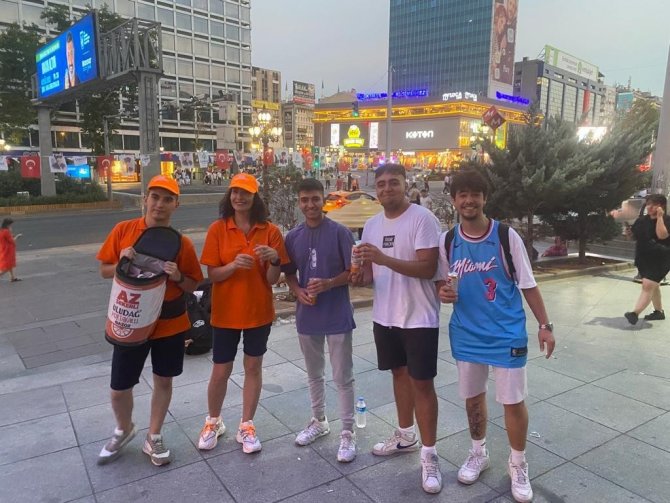 Az Şekerli Uludağ Portakallı Gazoz’a Yoğun İlgi